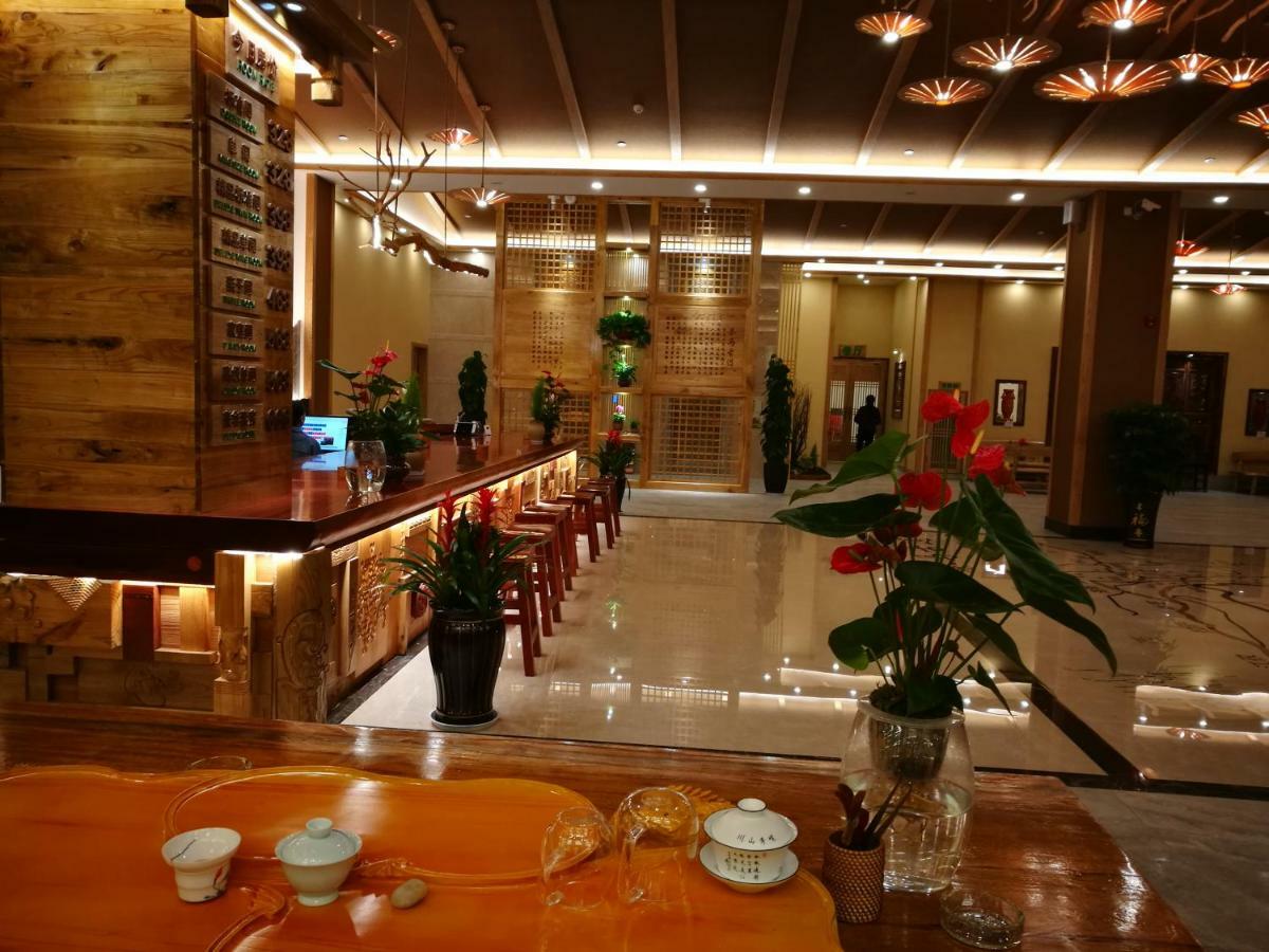 Yunxianju Tea Culture Theme Hotel Кунмин Екстериор снимка