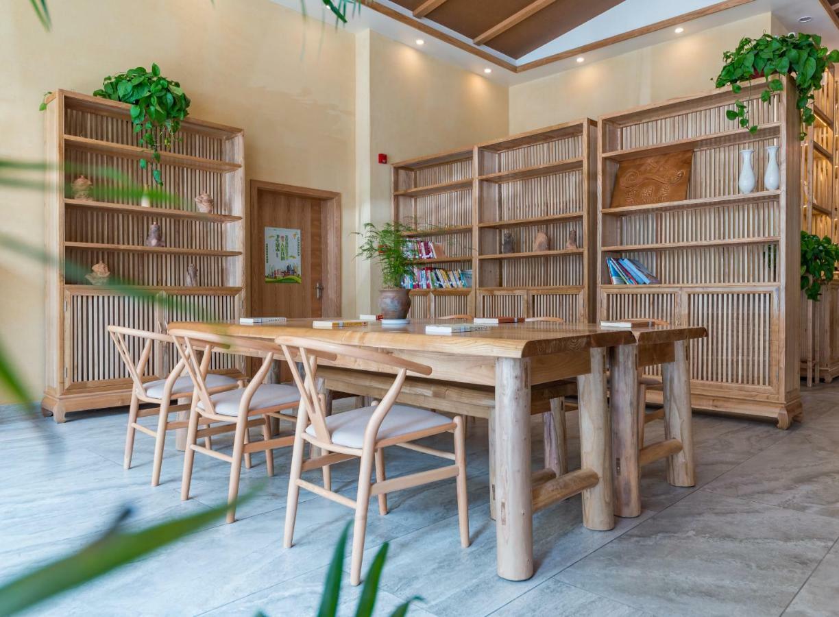 Yunxianju Tea Culture Theme Hotel Кунмин Екстериор снимка