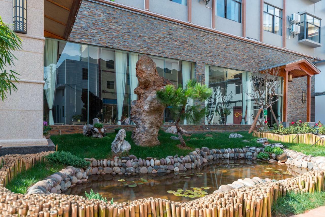 Yunxianju Tea Culture Theme Hotel Кунмин Екстериор снимка