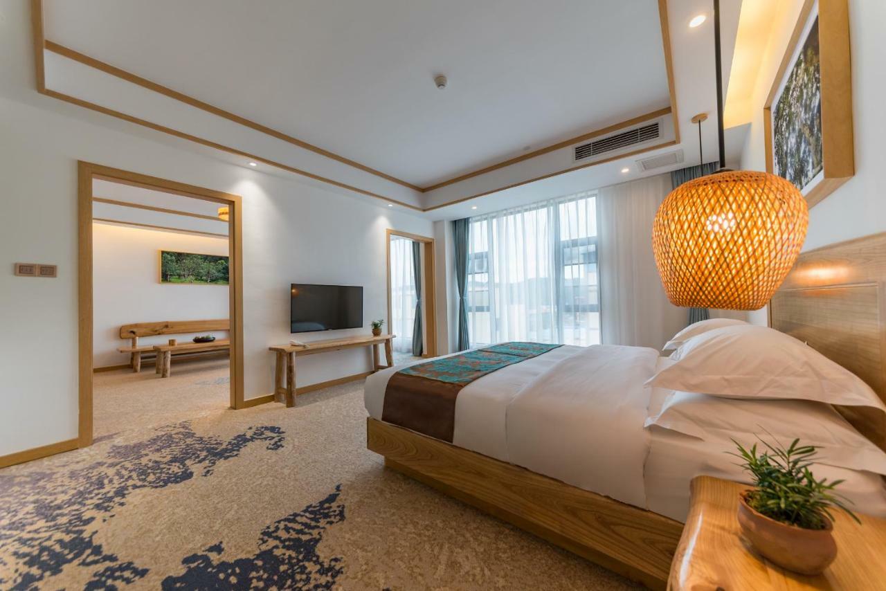 Yunxianju Tea Culture Theme Hotel Кунмин Екстериор снимка