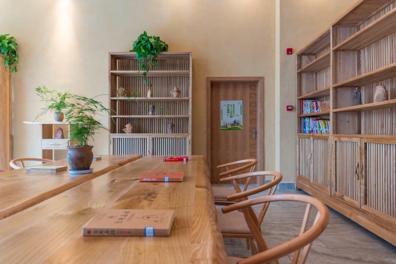 Yunxianju Tea Culture Theme Hotel Кунмин Екстериор снимка