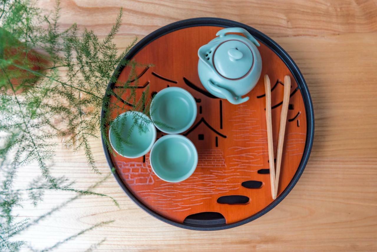 Yunxianju Tea Culture Theme Hotel Кунмин Екстериор снимка