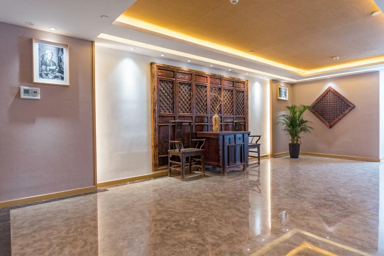 Yunxianju Tea Culture Theme Hotel Кунмин Екстериор снимка