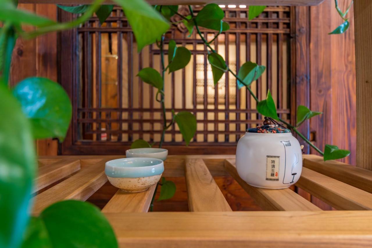 Yunxianju Tea Culture Theme Hotel Кунмин Екстериор снимка