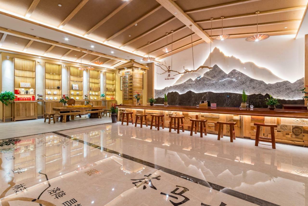 Yunxianju Tea Culture Theme Hotel Кунмин Екстериор снимка
