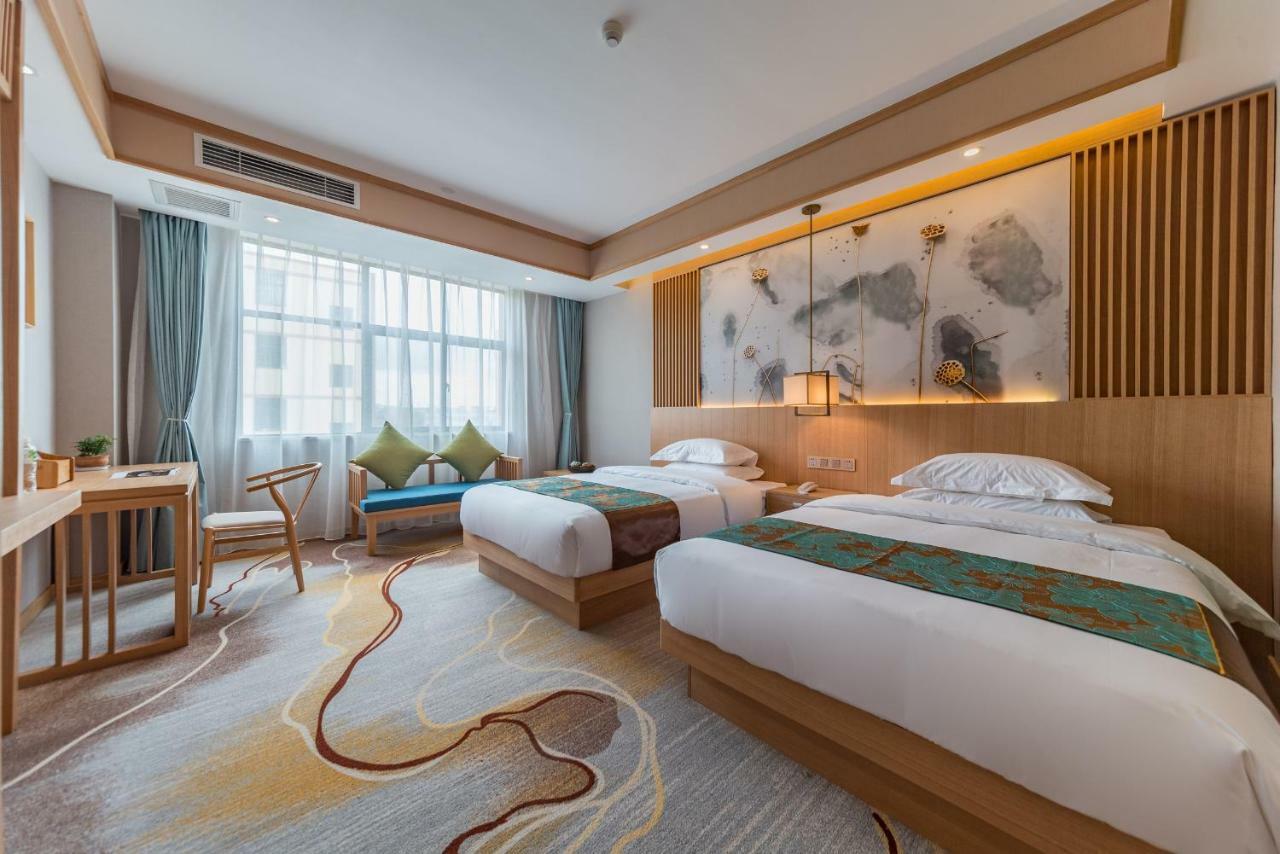 Yunxianju Tea Culture Theme Hotel Кунмин Екстериор снимка