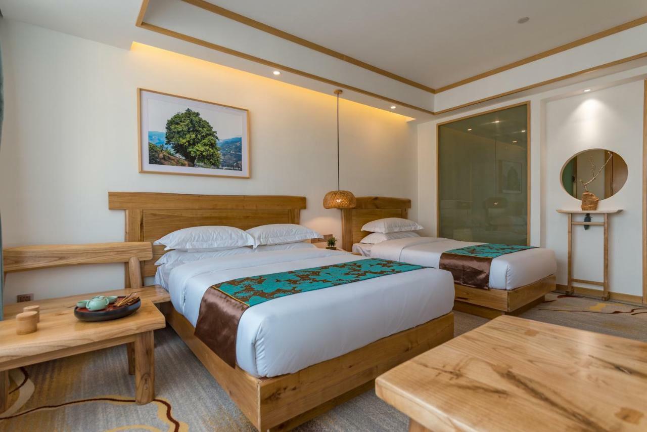 Yunxianju Tea Culture Theme Hotel Кунмин Екстериор снимка